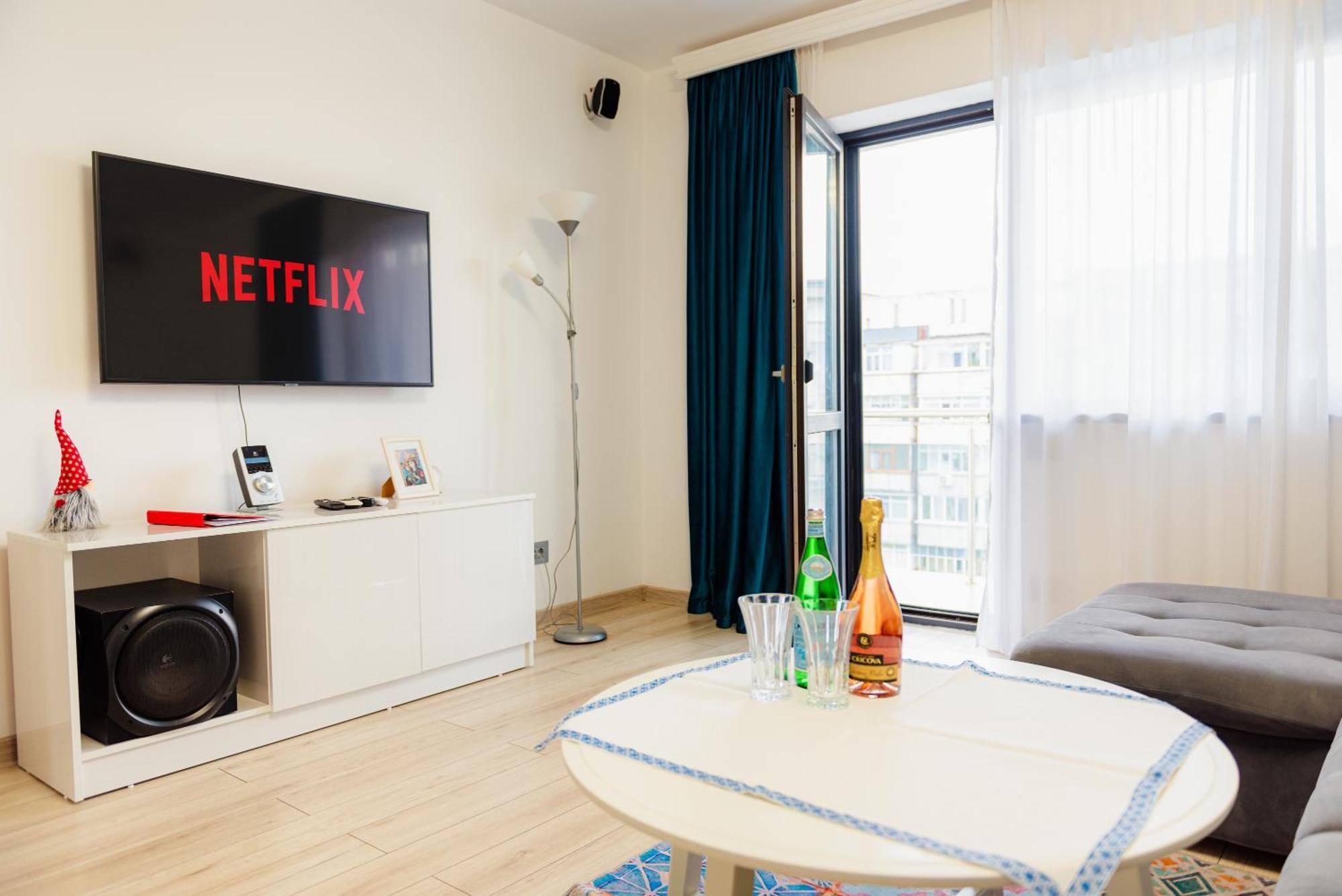 The Blue Norwegian House Apartment Bukares Bagian luar foto